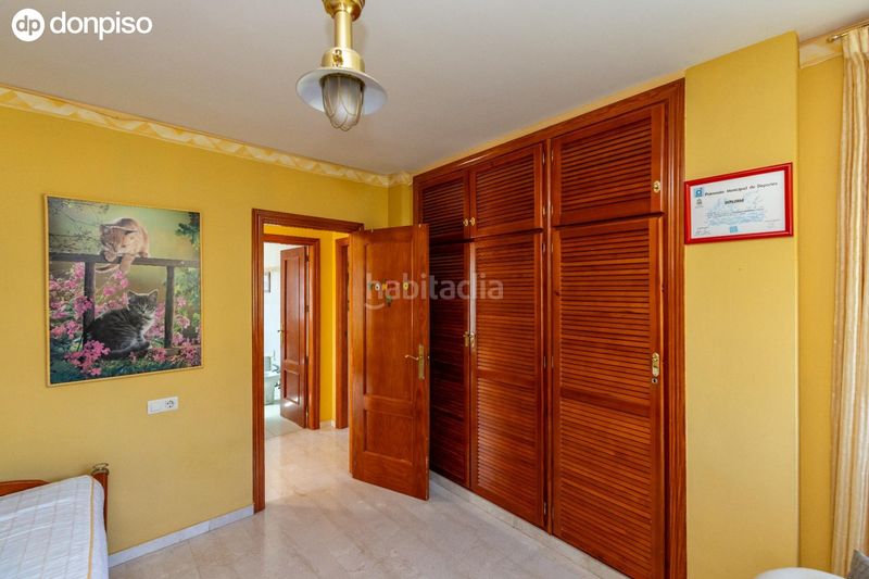 Foto db3908d5-5cf3-457d-b414-46a84ac31b02. Xalet a calle calle cosmos 46 a Barrio de la Vega Monachil