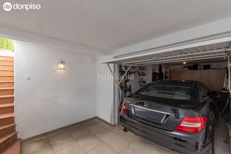 Foto fb3b0e00-3838-4a41-9bb2-0557f4fe0b36. Xalet a calle calle cosmos 46 a Barrio de la Vega Monachil