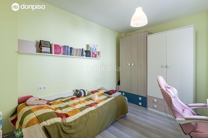 Foto 5fbe8874-ceb7-4aa9-ae32-e0e7c69c7fea. Casa adossada amb calefacció aparcament a Gójar