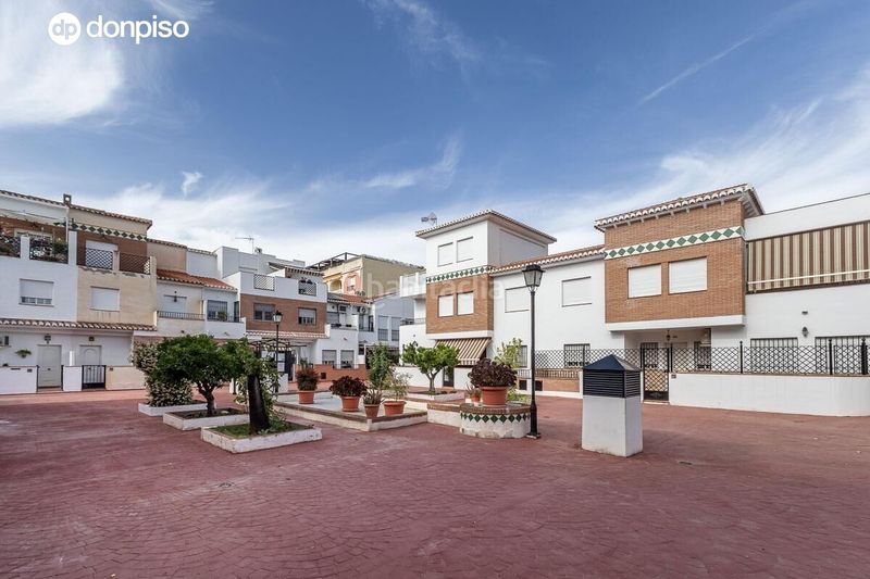 Foto 83a394bd-ee84-4a5f-a672-a23fa29300e0. Casa adossada amb calefacció aparcament a Gójar
