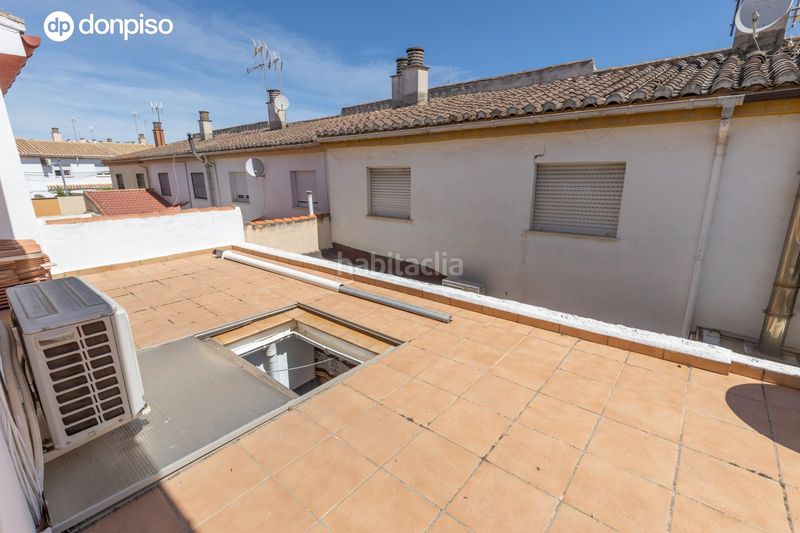 Foto 70d3666c-0e8f-44f7-ace1-6445d56339f8. Casa adossada amb calefacció aparcament a Avda. De los Ogíjares Armilla
