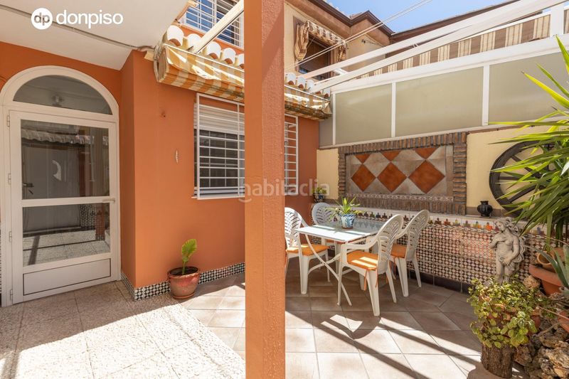 Foto effa4be3-6b82-479c-a31e-fe1f10ccc216. Casa adossada amb calefacció aparcament a Avda. De los Ogíjares Armilla