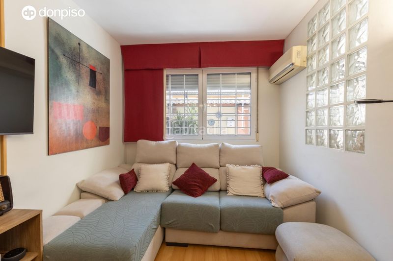 Foto ff866509-9c37-4680-8300-9d230ee8fa61. Casa adossada amb calefacció aparcament a Avda. De los Ogíjares Armilla