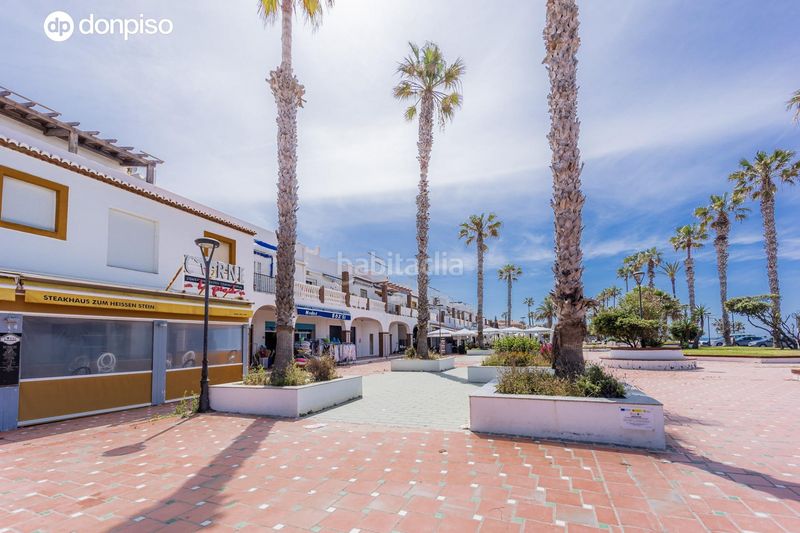 Foto ffdfa315-d0e2-4563-b346-64cc9bec05db. Business premise in calle calle paseo marítimo 1 in Salobreña