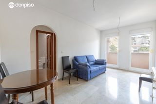 Appartement à Avenida de sierra nevada 90. Magnifico piso con dos plazas de garaje en cenes de la vega!