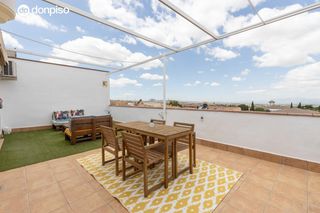 Penthouse  Calle calvario 2. Aticazo en la zubia con vistas increibles!!