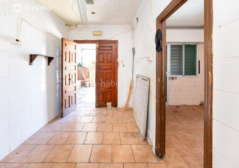 Foto b5474928-3dc0-458c-a540-c55d8107e319. Edifici a Barrio de la Vega Monachil