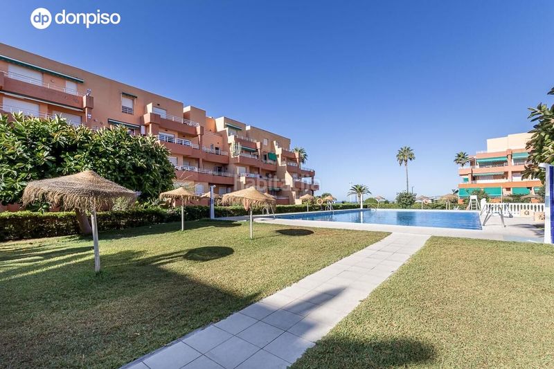 Foto 40480681-6799-491c-8075-f46ab644fb70. Dúplex amb piscina a Salobreña costa Salobreña