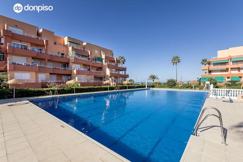 Foto e11238e3-429d-4c25-82cc-2c60ab15f724. Dúplex amb piscina a Salobreña costa Salobreña