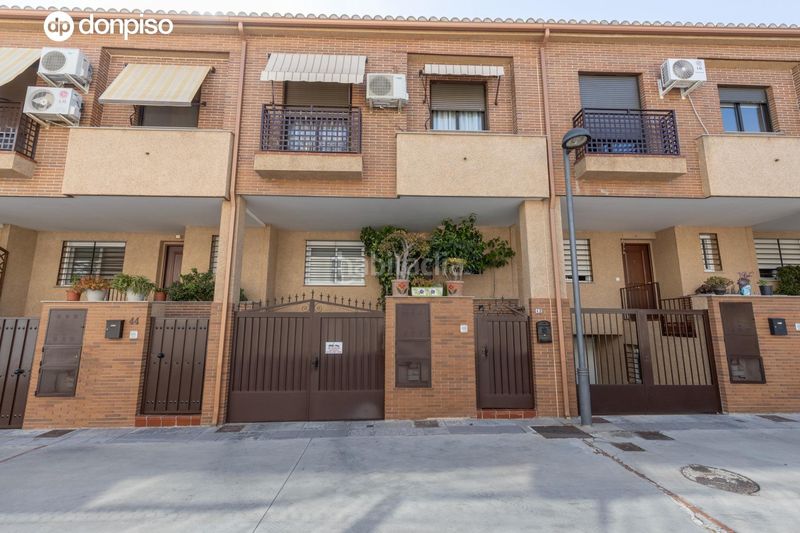 Foto 70721f98-a0f8-4340-a024-9178973ebf46. Casa adossada amb calefacció aparcament a Poniente Armilla