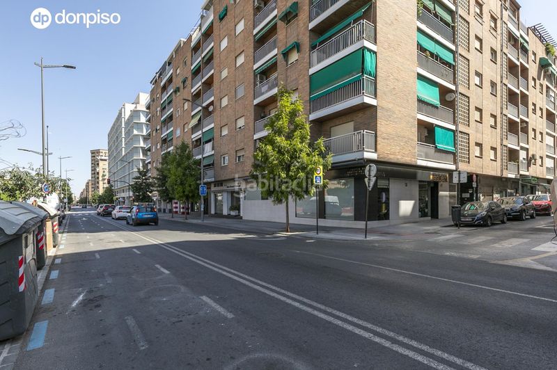 Foto 56a12fea-428f-4f1f-9f49-b0fd83768b85. Piso espectacular piso reformado con vistas despejadas al parque garcía lorca zona ronda arabial en Granada