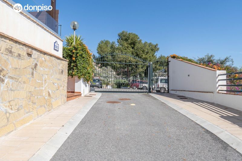 Foto 5d6d323c-8cb8-4e85-910a-0a179b3893d5. Apartament amb piscina a Punta La Mona Almuñécar