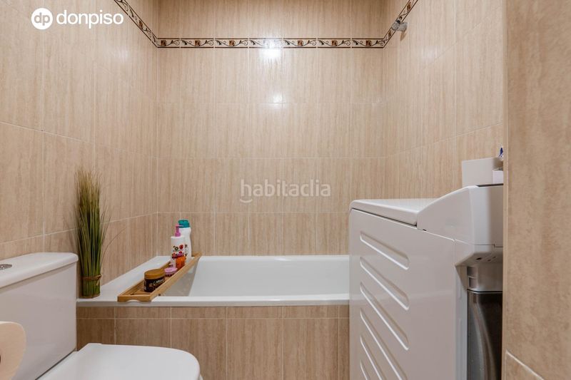Foto 65934b21-ae0b-4b0b-998d-afb9e7a37051. Apartament amb piscina a Punta La Mona Almuñécar