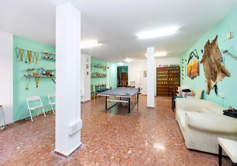 Foto a710cfc1-2b56-4929-9723-9b20ae59f9d0. Local comercial  con 100m2 en la zubia en Zubia (La)