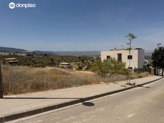 Terreno residenziale in Calle pinos puente 12. Oportunidad  crea una vivienda única