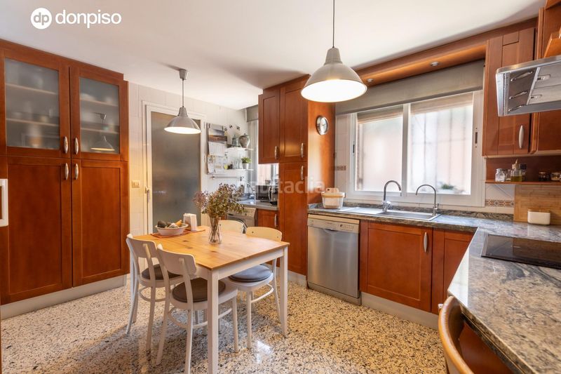 Foto 0f488ef1-3724-4281-a4e7-99cd0fb3600d. Chalet exclusiva vivienda premium en la zubia en La Zubia Ciudad Zubia (La)