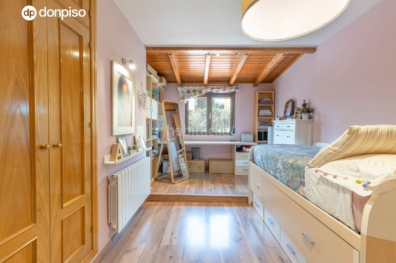 Foto 6c3c22f4-d704-41fe-a403-c2ce8ec6a693. Chalet exclusiva vivienda premium en la zubia en La Zubia Ciudad Zubia (La)
