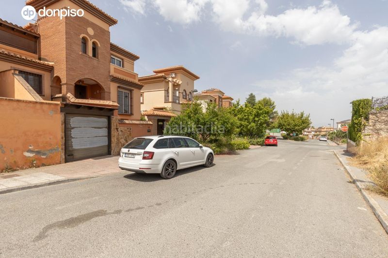Foto e4938f21-cb9c-4cbe-b493-6855ea81a4fc. Chalet exclusiva vivienda premium en la zubia en La Zubia Ciudad Zubia (La)
