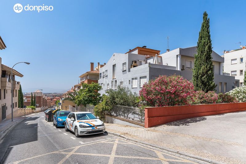 Foto eee0e4b2-ef69-4c14-b8ff-f76f614e96fb. Pis amb calefacció aparcament a Camino de los Neveros - Serrallo Granada