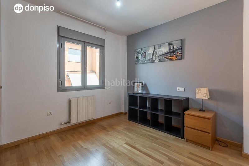 Foto bdabe754-0b89-43e6-a5f8-128592f094bc. Casa aparellada amb calefacció aparcament a Jun