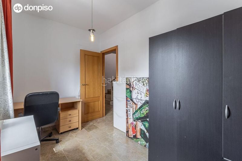Foto d8676f9d-b5e6-4bbf-909e-738f955dfe94. Casa aparellada amb calefacció aparcament a Jun