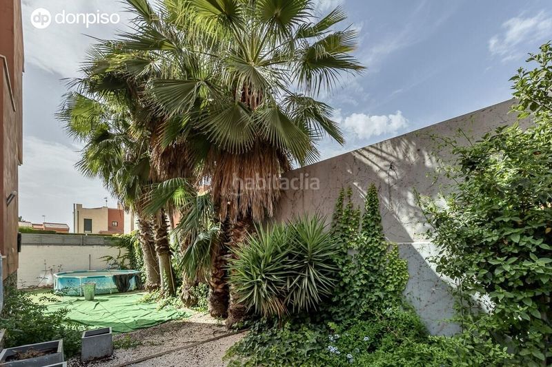 Foto f8d852b3-07a9-4380-a14d-ea23371be898. Casa aparellada amb calefacció aparcament a Jun