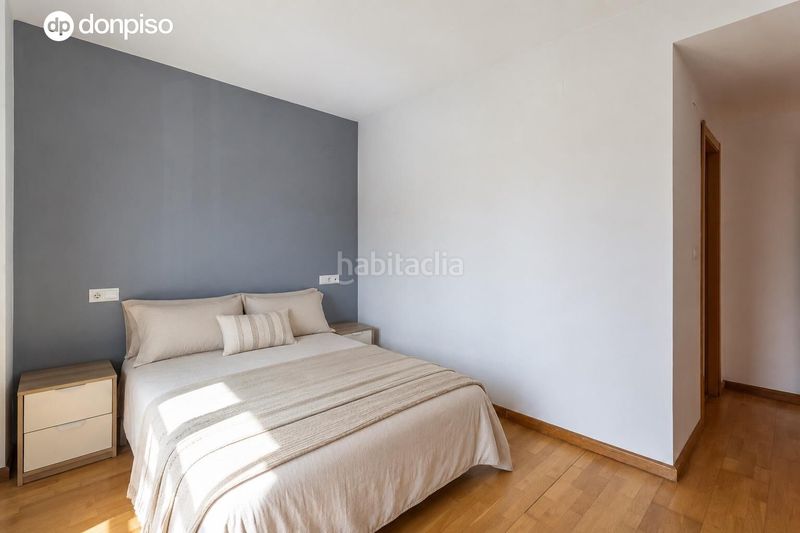 Foto 91b6e66b-295d-4017-a93d-008066ef13f5. Casa aparellada amb calefacció aparcament a Jun