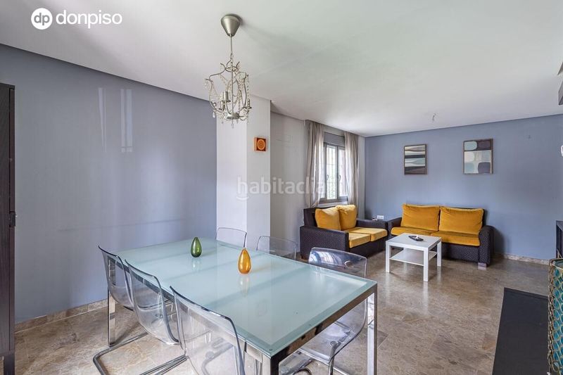 Foto a3399b89-44ba-4cc6-924f-2bcab3df7b8a. Casa aparellada amb calefacció aparcament a Jun