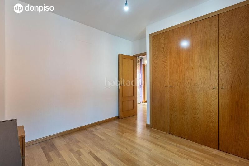 Foto d45dbc9e-4e78-4c7e-b2bd-ba1a009d412b. Casa aparellada amb calefacció aparcament a Jun