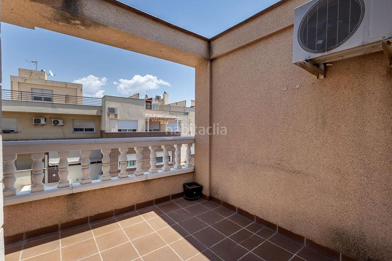 Foto 8bc367ca-10b7-4916-b6ed-7cced13d475d. Àtic a calle alonso ojeda 6 a Residencial Triana - Barrio Alto Gabias (Las)