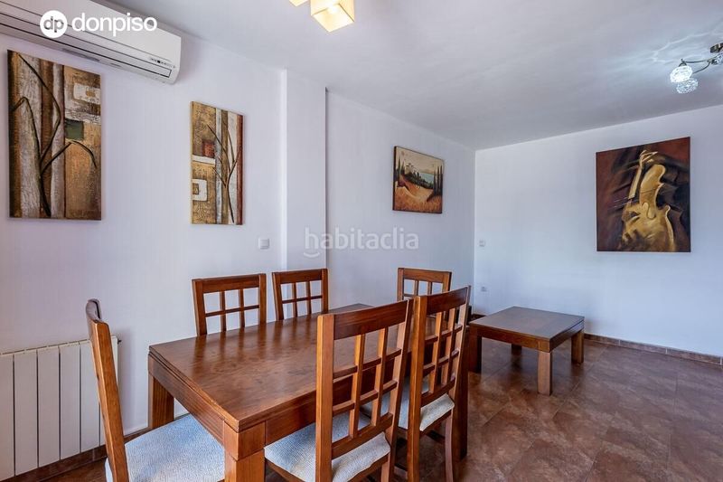 Foto b6d896e6-8af5-495e-b552-80c143c0c174. Àtic amb calefacció aparcament a Residencial Triana - Barrio Alto Gabias (Las)