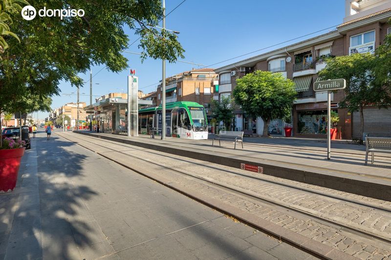Foto 254f7320-7e91-47e2-94c0-01cc18c0f089. Planta baixa amb aparcament a Poniente Armilla