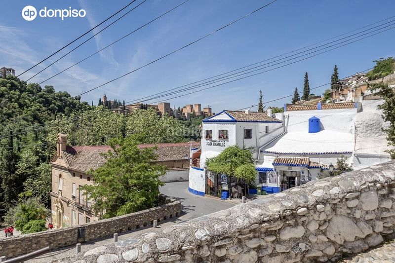 Foto 04262861-50ec-40f4-bca4-4d225a0eadd7. Casa amb aparcament a Barrio de Albaicín Granada