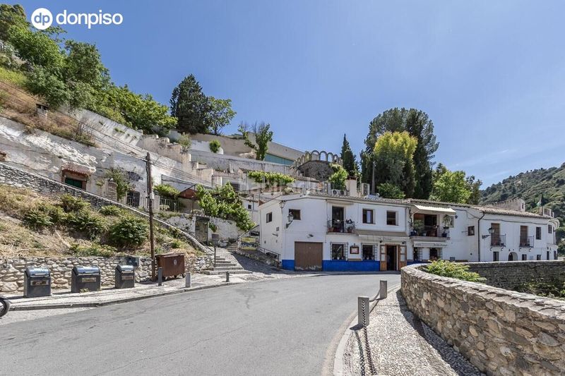 Foto f006aae2-8b49-434f-b7a1-db04d7748b07. Casa amb aparcament a Barrio de Albaicín Granada