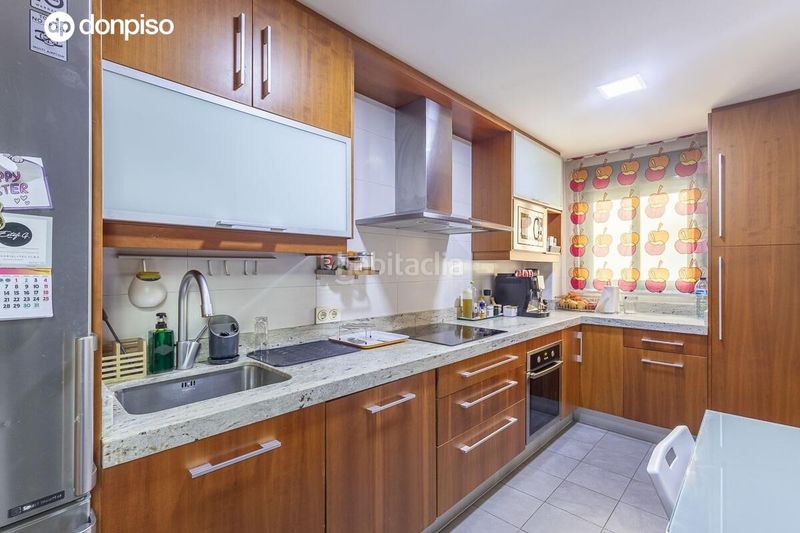 Foto 2a47ca2d-00dd-4d3d-8b0b-e8c12d91820f. Casa adossada amb calefacció aparcament a Poniente Armilla