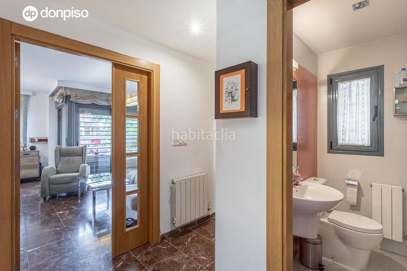 Foto 665261d9-362a-4e9d-8202-2a9dc7913371. Casa adossada amb calefacció aparcament a Poniente Armilla