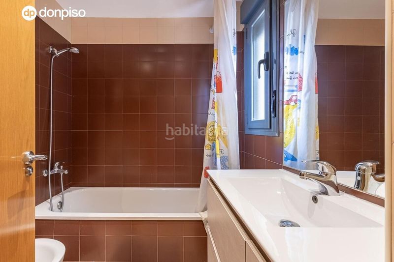 Foto ac98d0ae-598c-4b13-92d8-340349ae53f4. Casa adossada amb calefacció aparcament a Poniente Armilla