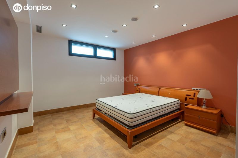Foto 488f891d-5b5b-4530-8e3a-f3a6f99ba143. Xalet amb calefacció aparcament piscina a Ogíjares