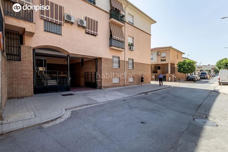 Foto 557ebc56-4a86-4a86-81d1-a12977a4f539. Aparcament cotxe a calle calle monte albán 3 a Santa Fe