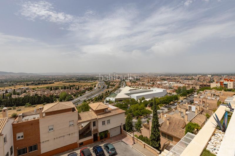 Foto ae8babdb-cd90-4bf4-aa6a-09f5a1f647ac. Casa adossada amb calefacció aparcament piscina a Granada