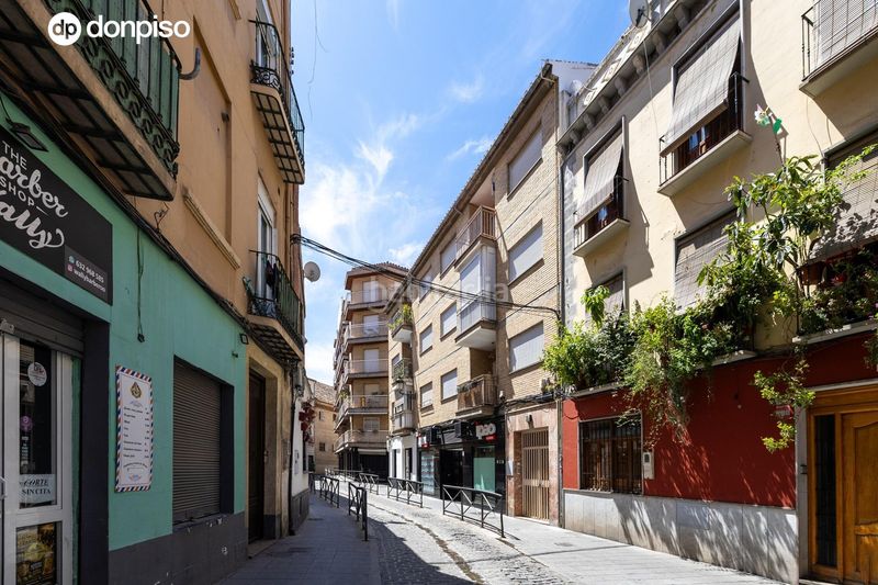 Foto cb494fff-8725-4c39-9bd9-0c080ecec128. Pis amb calefacció a Centro - Sagrario Granada