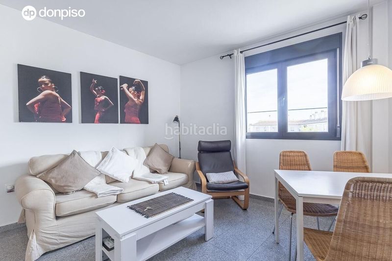 Foto 746a03f3-e7f5-4032-8d35-a8dec19a896a. Edifici a Dílar