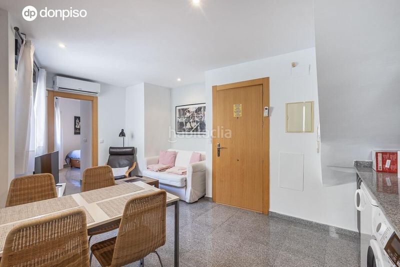 Foto c49d6293-472a-460f-88fb-f30706a9f9b8. Edifici a Dílar