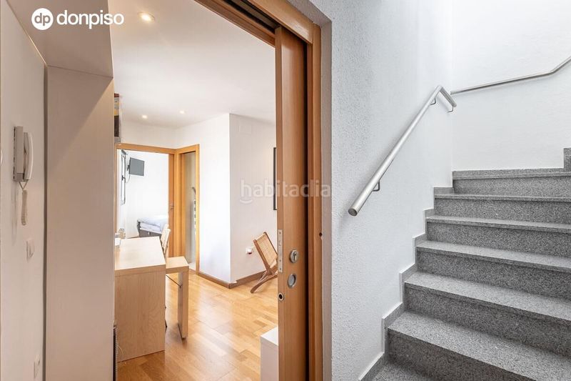Foto f37b5784-9398-4b41-89f1-f93185163dba. Edifici a Dílar