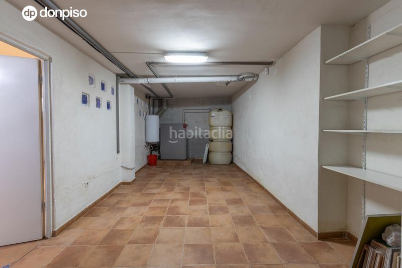 Foto 429adf7f-7d8d-48b4-95fc-6b6f9f504d91. Casa adossada amb calefacció aparcament piscina a Santa Fe