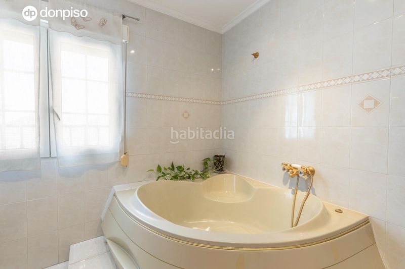 Foto 4854658e-7d04-49c1-8741-1e6321b11959. Casa amb calefacció aparcament a Láchar