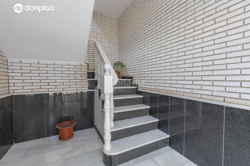 Foto b0d144ff-45a8-429e-8c75-854b89515daf. Casa amb calefacció aparcament a Láchar