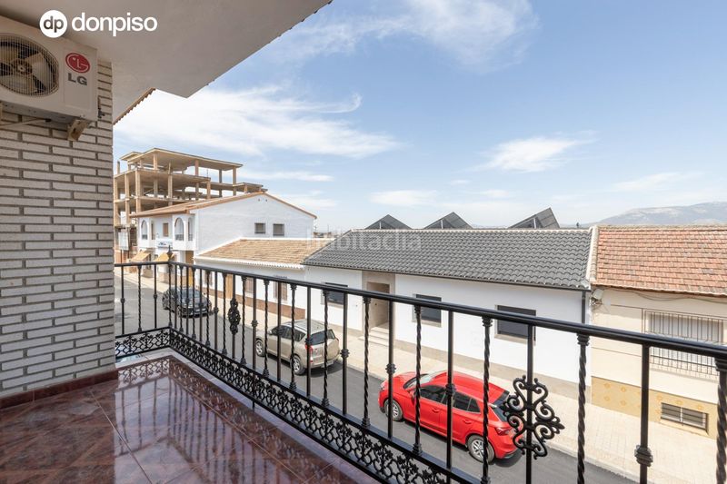 Foto e257206d-f53f-4728-8c9b-6082e288dd8f. Casa amb calefacció aparcament a Láchar