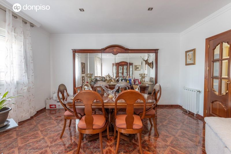 Foto ea4e1c47-90e6-4b71-977b-dd90e54a9c5a. Casa amb calefacció aparcament a Láchar