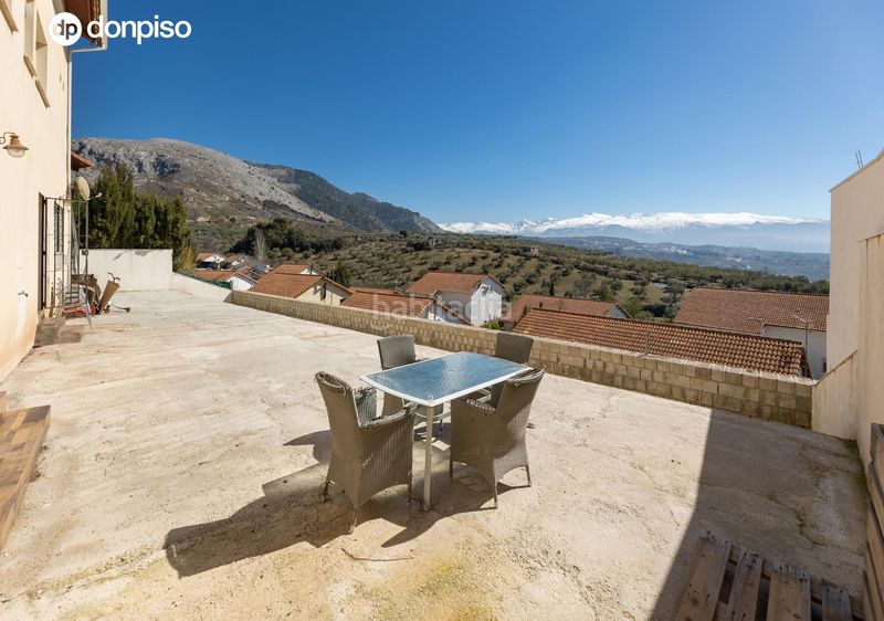 Foto 4426d852-b703-414d-907f-5a916a57a933. Casa amb aparcament a Nívar